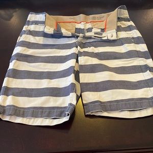 GAP summer shorts for men! Great summer vibes!
